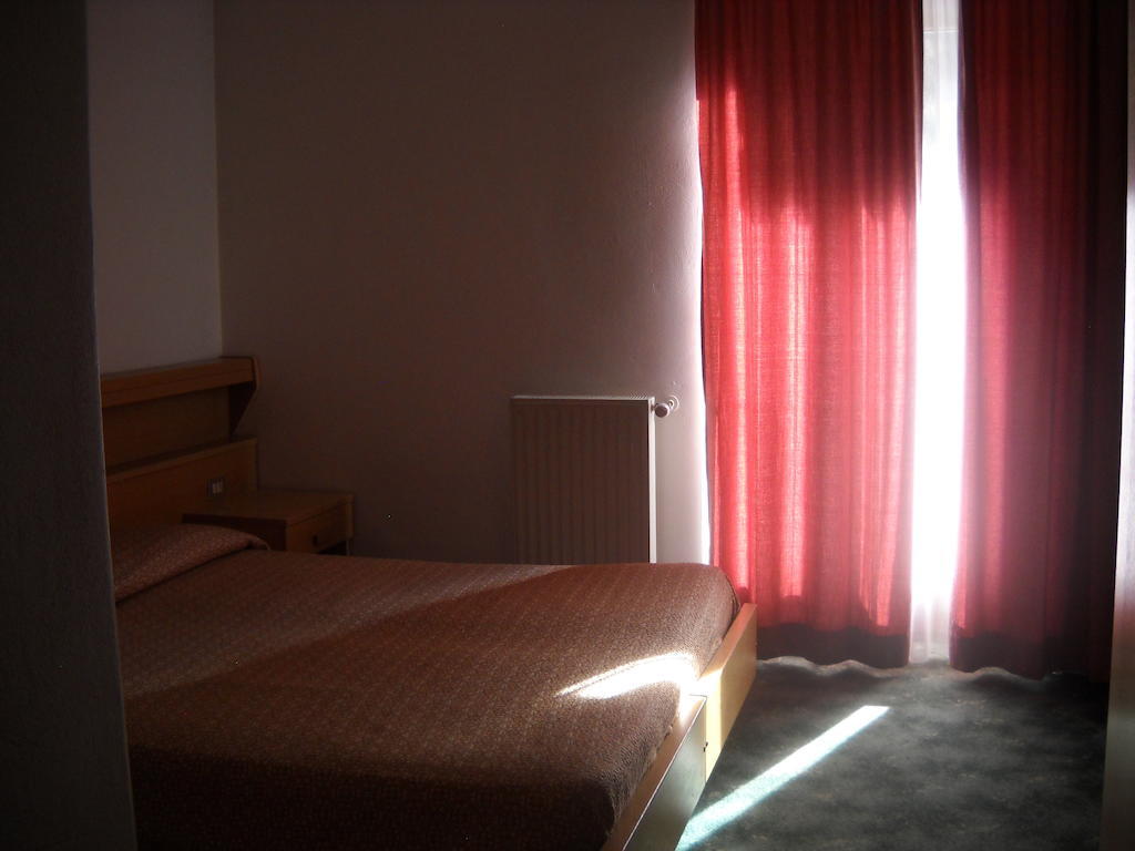 B&B Chiara- Alleghe Rum bild